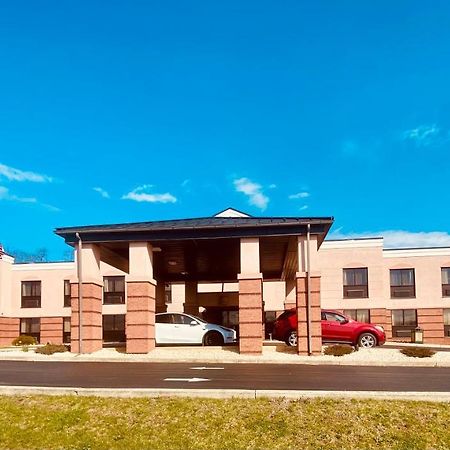 Quality Inn & Suites Kearneysville - Martinsburg Ngoại thất bức ảnh