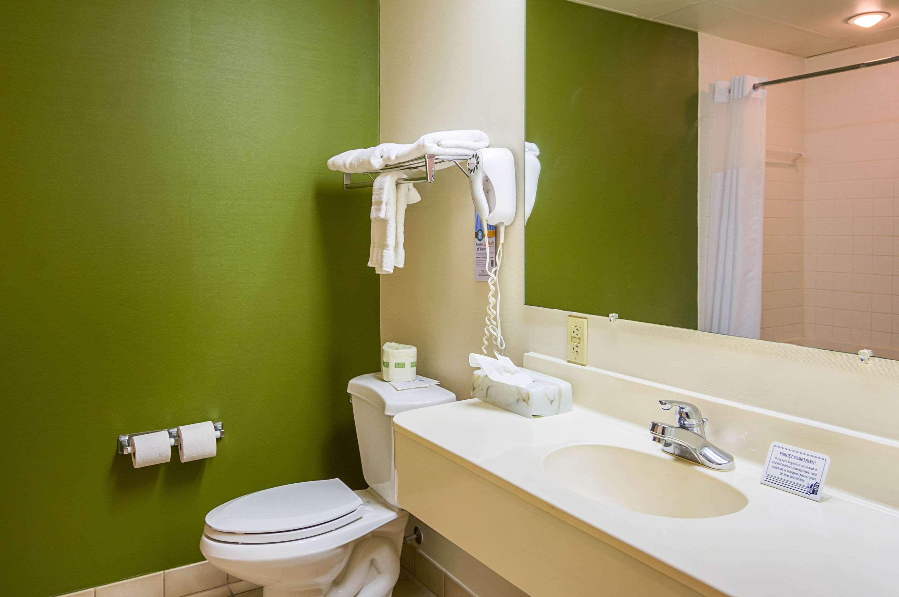 Quality Inn & Suites Kearneysville - Martinsburg Ngoại thất bức ảnh