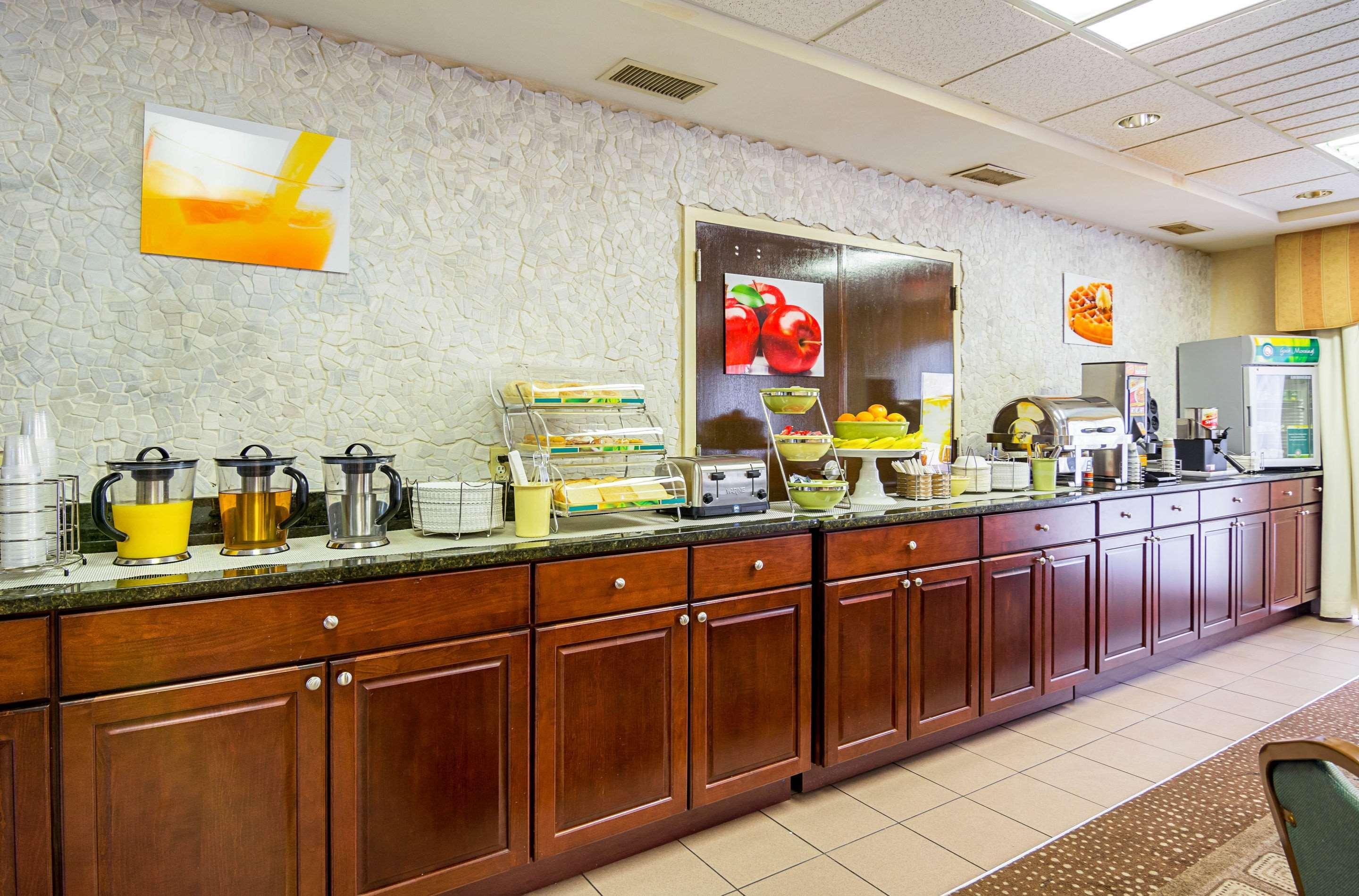 Quality Inn & Suites Kearneysville - Martinsburg Ngoại thất bức ảnh